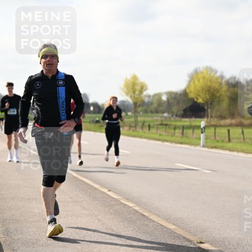 12.04.2026 - 45. Internationalen Wilhelmsburger Insellauf Dr. Thomas Lammeyer http://msf.ph/oto/9444405 12.04.2026 10:18:54 Laufen 3356 meine-sportfotos.de