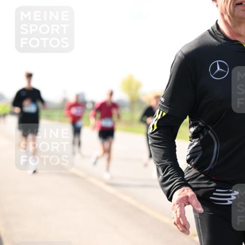 12.04.2026 - 45. Internationalen Wilhelmsburger Insellauf Dr. Thomas Lammeyer http://msf.ph/oto/9444417 12.04.2026 10:18:56 Laufen  meine-sportfotos.de