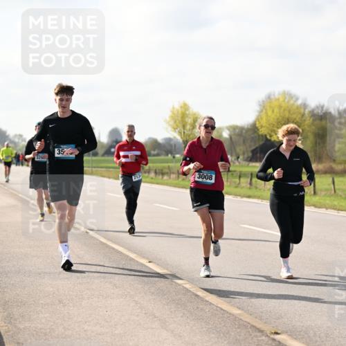12.04.2026 - 45. Internationalen Wilhelmsburger Insellauf Dr. Thomas Lammeyer http://msf.ph/oto/9444423 12.04.2026 10:18:57 Laufen 320, 35, 2134, 3008 meine-sportfotos.de