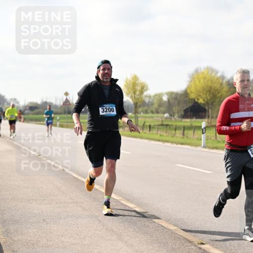 12.04.2026 - 45. Internationalen Wilhelmsburger Insellauf Dr. Thomas Lammeyer http://msf.ph/oto/9444441 12.04.2026 10:19:00 Laufen 3200, 213 meine-sportfotos.de