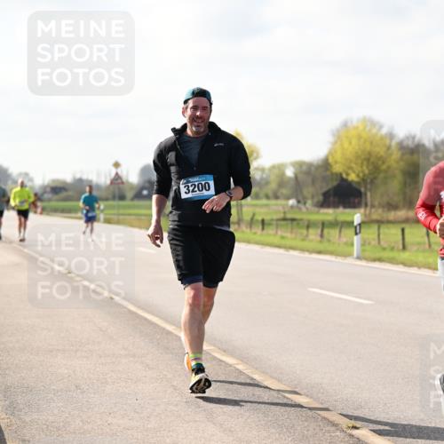 12.04.2026 - 45. Internationalen Wilhelmsburger Insellauf Dr. Thomas Lammeyer http://msf.ph/oto/9444443 12.04.2026 10:19:01 Laufen 3200, 213 meine-sportfotos.de