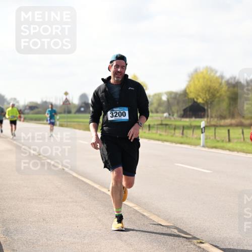 12.04.2026 - 45. Internationalen Wilhelmsburger Insellauf Dr. Thomas Lammeyer http://msf.ph/oto/9444444 12.04.2026 10:19:01 Laufen 3200, 213 meine-sportfotos.de