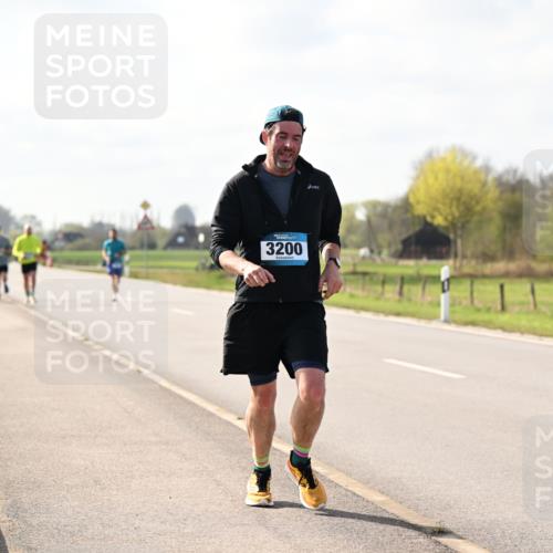 12.04.2026 - 45. Internationalen Wilhelmsburger Insellauf Dr. Thomas Lammeyer http://msf.ph/oto/9444445 12.04.2026 10:19:01 Laufen 3200, 21 meine-sportfotos.de