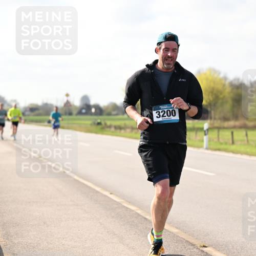 12.04.2026 - 45. Internationalen Wilhelmsburger Insellauf Dr. Thomas Lammeyer http://msf.ph/oto/9444448 12.04.2026 10:19:01 Laufen 3200 meine-sportfotos.de