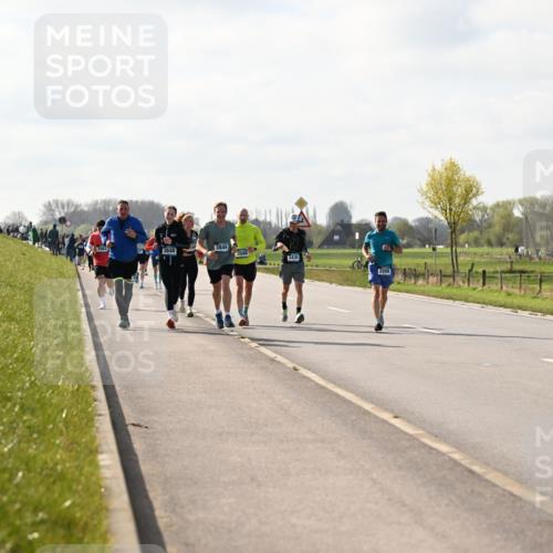 12.04.2026 - 45. Internationalen Wilhelmsburger Insellauf Dr. Thomas Lammeyer http://msf.ph/oto/9444451 12.04.2026 10:19:06 Laufen 3849, 3848, 2048, 3430, 2899 meine-sportfotos.de