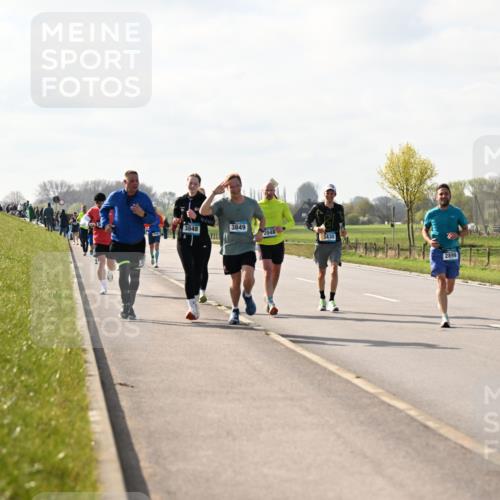 12.04.2026 - 45. Internationalen Wilhelmsburger Insellauf Dr. Thomas Lammeyer http://msf.ph/oto/9444467 12.04.2026 10:19:09 Laufen 3848, 3849, 2048, 3430, 2899 meine-sportfotos.de