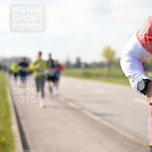 12.04.2026 - 45. Internationalen Wilhelmsburger Insellauf Dr. Thomas Lammeyer http://msf.ph/oto/9444510 12.04.2026 10:19:16 Laufen 45, 55 meine-sportfotos.de