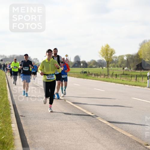 12.04.2026 - 45. Internationalen Wilhelmsburger Insellauf Dr. Thomas Lammeyer http://msf.ph/oto/9444513 12.04.2026 10:19:17 Laufen 5690, 5325, 5598 meine-sportfotos.de