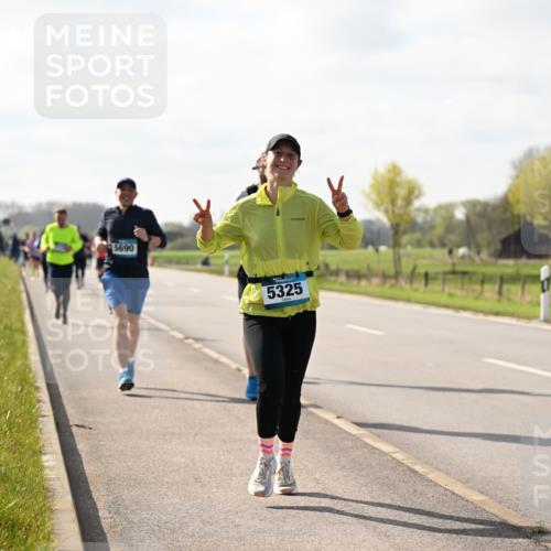 12.04.2026 - 45. Internationalen Wilhelmsburger Insellauf Dr. Thomas Lammeyer http://msf.ph/oto/9444523 12.04.2026 10:19:18 Laufen 5690, 5325 meine-sportfotos.de