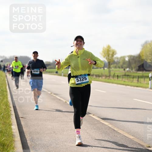 12.04.2026 - 45. Internationalen Wilhelmsburger Insellauf Dr. Thomas Lammeyer http://msf.ph/oto/9444524 12.04.2026 10:19:19 Laufen 5690, 5325 meine-sportfotos.de