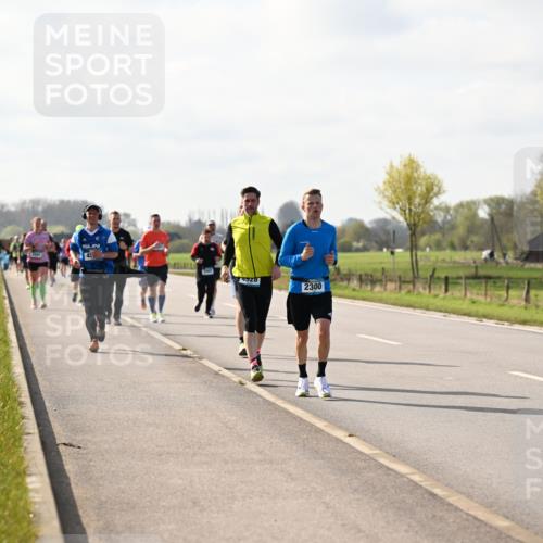 12.04.2026 - 45. Internationalen Wilhelmsburger Insellauf Dr. Thomas Lammeyer http://msf.ph/oto/9444553 12.04.2026 10:19:26 Laufen 4928, 2300 meine-sportfotos.de