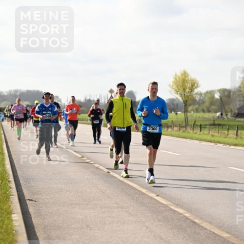 12.04.2026 - 45. Internationalen Wilhelmsburger Insellauf Dr. Thomas Lammeyer http://msf.ph/oto/9444556 12.04.2026 10:19:27 Laufen 4568, 4926, 2300 meine-sportfotos.de