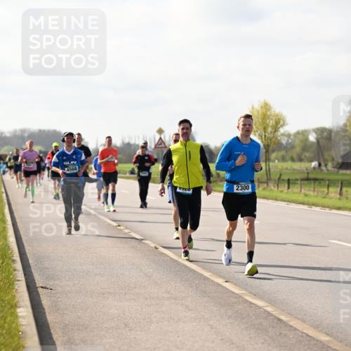 12.04.2026 - 45. Internationalen Wilhelmsburger Insellauf Dr. Thomas Lammeyer http://msf.ph/oto/9444559 12.04.2026 10:19:27 Laufen 4568, 4320, 2300 meine-sportfotos.de