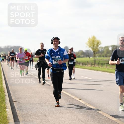 12.04.2026 - 45. Internationalen Wilhelmsburger Insellauf Dr. Thomas Lammeyer http://msf.ph/oto/9444576 12.04.2026 10:19:30 Laufen 456, 3563 meine-sportfotos.de