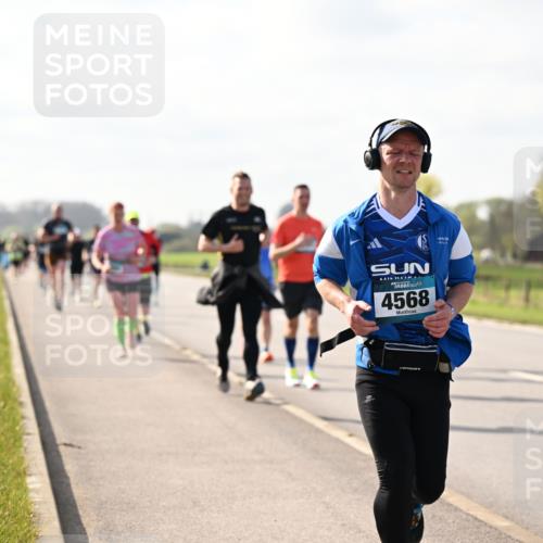 12.04.2026 - 45. Internationalen Wilhelmsburger Insellauf Dr. Thomas Lammeyer http://msf.ph/oto/9444585 12.04.2026 10:19:32 Laufen 45, 4568 meine-sportfotos.de