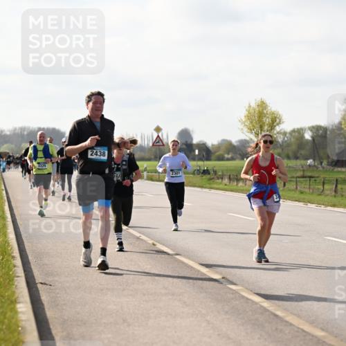 12.04.2026 - 45. Internationalen Wilhelmsburger Insellauf Dr. Thomas Lammeyer http://msf.ph/oto/9444664 12.04.2026 10:19:45 Laufen 3325, 2438, 269, 2301 meine-sportfotos.de