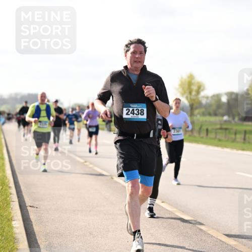 12.04.2026 - 45. Internationalen Wilhelmsburger Insellauf Dr. Thomas Lammeyer http://msf.ph/oto/9444675 12.04.2026 10:19:47 Laufen 3335, 2438 meine-sportfotos.de