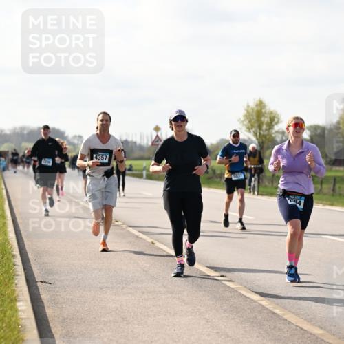 12.04.2026 - 45. Internationalen Wilhelmsburger Insellauf Dr. Thomas Lammeyer http://msf.ph/oto/9444715 12.04.2026 10:19:53 Laufen 4357, 5037, 284 meine-sportfotos.de