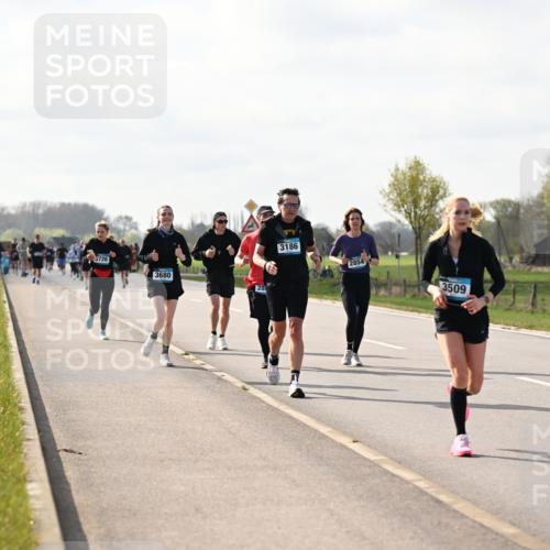 12.04.2026 - 45. Internationalen Wilhelmsburger Insellauf Dr. Thomas Lammeyer http://msf.ph/oto/9444759 12.04.2026 10:20:00 Laufen 5726, 3680, 28, 3186, 2854, 3509 meine-sportfotos.de