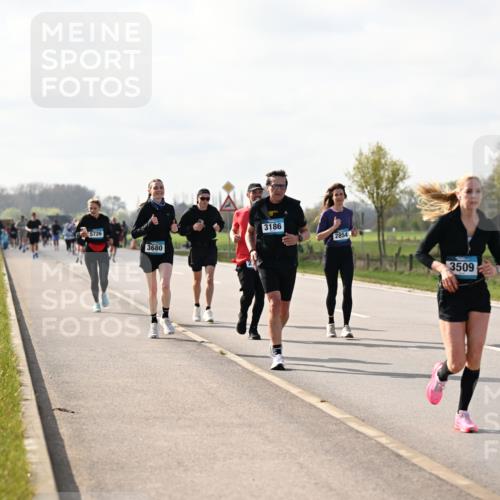 12.04.2026 - 45. Internationalen Wilhelmsburger Insellauf Dr. Thomas Lammeyer http://msf.ph/oto/9444762 12.04.2026 10:20:00 Laufen 5726, 3680, 3186, 2854, 3509 meine-sportfotos.de