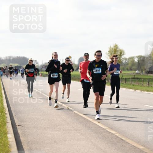 12.04.2026 - 45. Internationalen Wilhelmsburger Insellauf Dr. Thomas Lammeyer http://msf.ph/oto/9444768 12.04.2026 10:20:01 Laufen 5726, 3680, 288, 3186, 2854, 509 meine-sportfotos.de