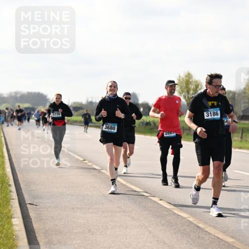 12.04.2026 - 45. Internationalen Wilhelmsburger Insellauf Dr. Thomas Lammeyer http://msf.ph/oto/9444772 12.04.2026 10:20:02 Laufen 5726, 3680, 288, 3186 meine-sportfotos.de