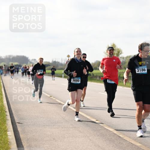 12.04.2026 - 45. Internationalen Wilhelmsburger Insellauf Dr. Thomas Lammeyer http://msf.ph/oto/9444775 12.04.2026 10:20:03 Laufen 5726, 288, 3680, 3186 meine-sportfotos.de