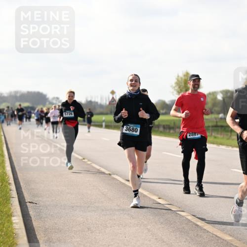 12.04.2026 - 45. Internationalen Wilhelmsburger Insellauf Dr. Thomas Lammeyer http://msf.ph/oto/9444777 12.04.2026 10:20:03 Laufen 5726, 3680, 288, 3186 meine-sportfotos.de