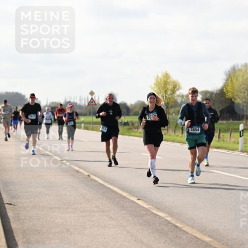 12.04.2026 - 45. Internationalen Wilhelmsburger Insellauf Dr. Thomas Lammeyer http://msf.ph/oto/9444827 12.04.2026 10:20:17 Laufen 5441, 053, 30, 3854 meine-sportfotos.de