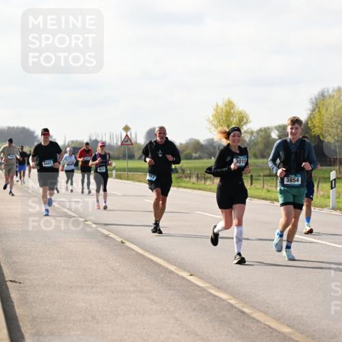 12.04.2026 - 45. Internationalen Wilhelmsburger Insellauf Dr. Thomas Lammeyer http://msf.ph/oto/9444830 12.04.2026 10:20:17 Laufen 5441, 3010, 3854 meine-sportfotos.de