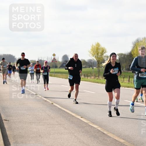 12.04.2026 - 45. Internationalen Wilhelmsburger Insellauf Dr. Thomas Lammeyer http://msf.ph/oto/9444834 12.04.2026 10:20:18 Laufen 544, 053, 3010, 3854 meine-sportfotos.de
