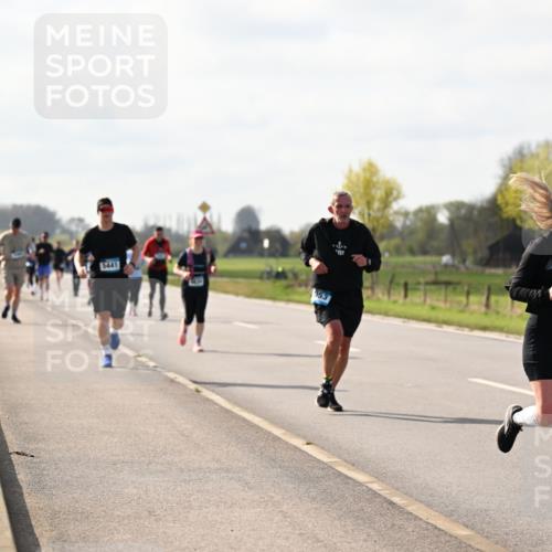 12.04.2026 - 45. Internationalen Wilhelmsburger Insellauf Dr. Thomas Lammeyer http://msf.ph/oto/9444841 12.04.2026 10:20:18 Laufen 053, 3010, 3 meine-sportfotos.de