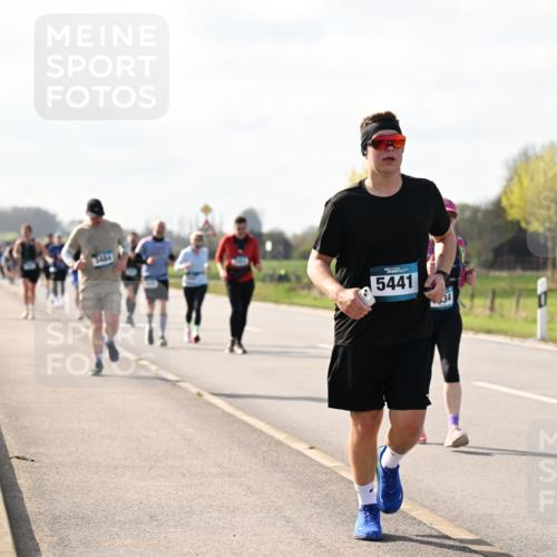 12.04.2026 - 45. Internationalen Wilhelmsburger Insellauf Dr. Thomas Lammeyer http://msf.ph/oto/9444848 12.04.2026 10:20:23 Laufen 5441, 34 meine-sportfotos.de
