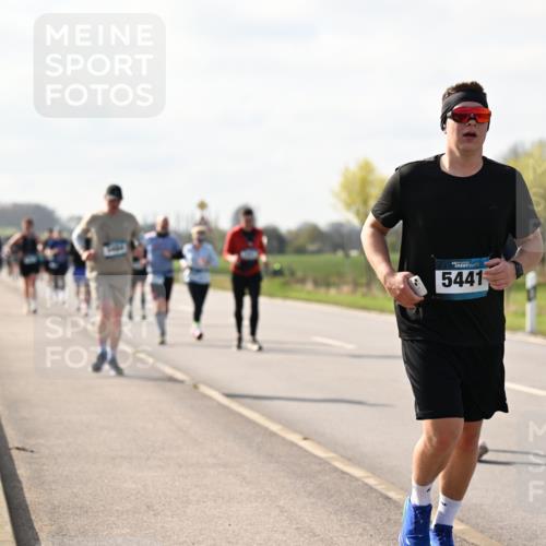 12.04.2026 - 45. Internationalen Wilhelmsburger Insellauf Dr. Thomas Lammeyer http://msf.ph/oto/9444851 12.04.2026 10:20:23 Laufen 5441 meine-sportfotos.de