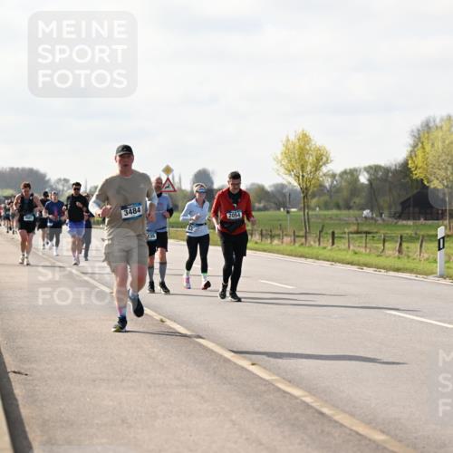 12.04.2026 - 45. Internationalen Wilhelmsburger Insellauf Dr. Thomas Lammeyer http://msf.ph/oto/9444855 12.04.2026 10:20:24 Laufen 4682, 4681, 3484, 435, 2054, 4634 meine-sportfotos.de