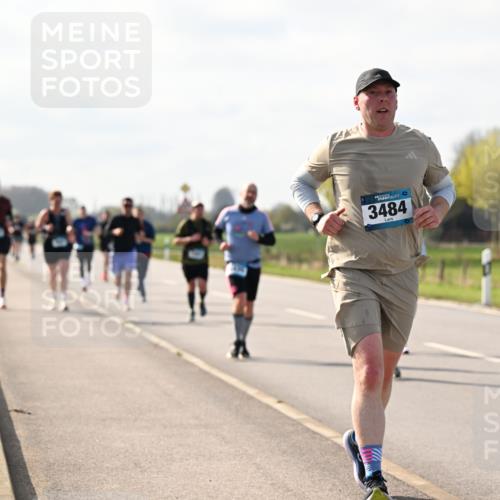 12.04.2026 - 45. Internationalen Wilhelmsburger Insellauf Dr. Thomas Lammeyer http://msf.ph/oto/9444867 12.04.2026 10:20:27 Laufen 3484 meine-sportfotos.de