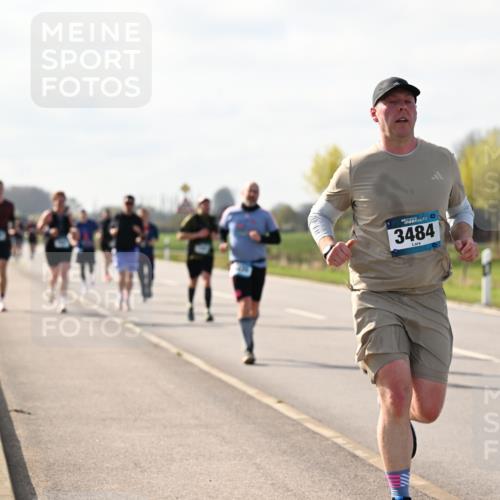 12.04.2026 - 45. Internationalen Wilhelmsburger Insellauf Dr. Thomas Lammeyer http://msf.ph/oto/9444868 12.04.2026 10:20:27 Laufen 3484 meine-sportfotos.de