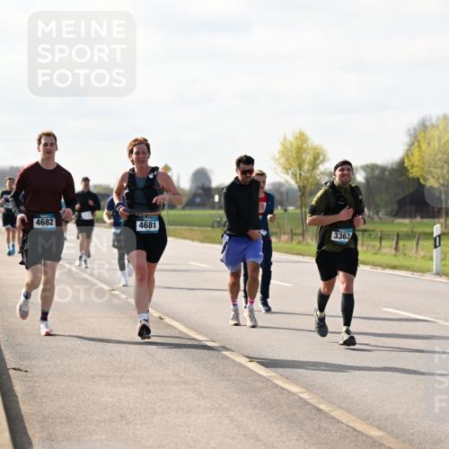 12.04.2026 - 45. Internationalen Wilhelmsburger Insellauf Dr. Thomas Lammeyer http://msf.ph/oto/9444888 12.04.2026 10:20:31 Laufen 4682, 4681, 3363, 4435 meine-sportfotos.de
