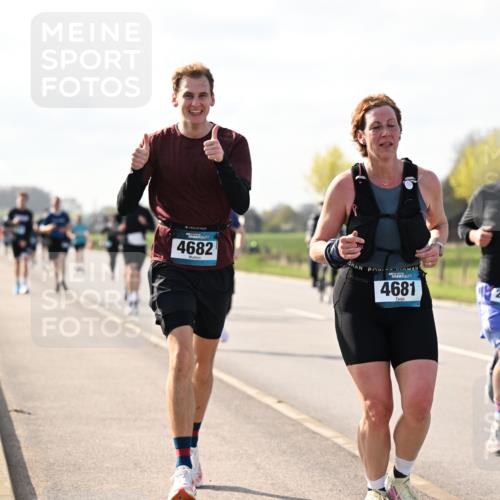 12.04.2026 - 45. Internationalen Wilhelmsburger Insellauf Dr. Thomas Lammeyer http://msf.ph/oto/9444901 12.04.2026 10:20:33 Laufen 4682, 4, 4681, 2784 meine-sportfotos.de