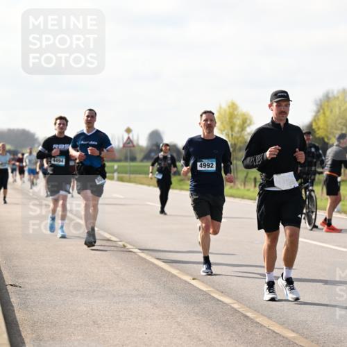 12.04.2026 - 45. Internationalen Wilhelmsburger Insellauf Dr. Thomas Lammeyer http://msf.ph/oto/9444930 12.04.2026 10:20:39 Laufen 4494, 4992 meine-sportfotos.de