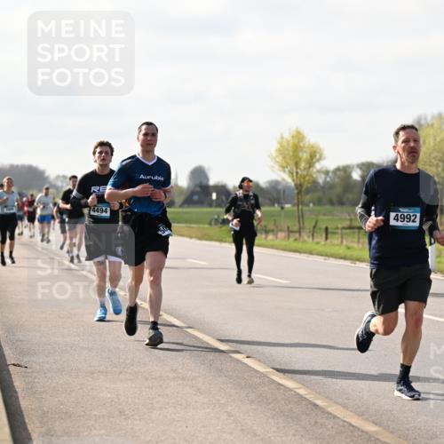 12.04.2026 - 45. Internationalen Wilhelmsburger Insellauf Dr. Thomas Lammeyer http://msf.ph/oto/9444936 12.04.2026 10:20:40 Laufen 4494, 4992 meine-sportfotos.de