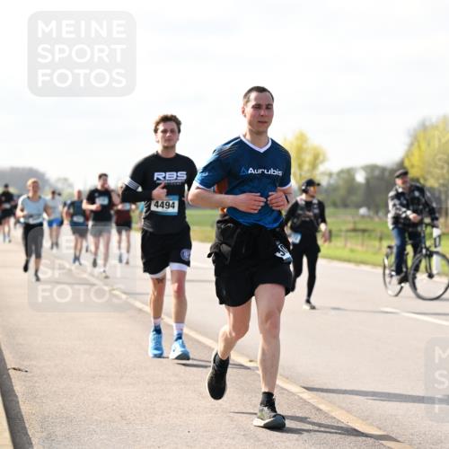 12.04.2026 - 45. Internationalen Wilhelmsburger Insellauf Dr. Thomas Lammeyer http://msf.ph/oto/9444945 12.04.2026 10:20:41 Laufen 4494 meine-sportfotos.de
