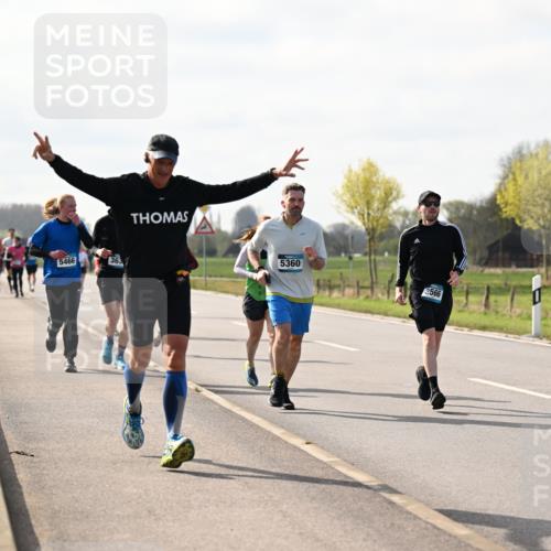 12.04.2026 - 45. Internationalen Wilhelmsburger Insellauf Dr. Thomas Lammeyer http://msf.ph/oto/9445011 12.04.2026 10:20:52 Laufen 5466, 363, 5360, 3566 meine-sportfotos.de