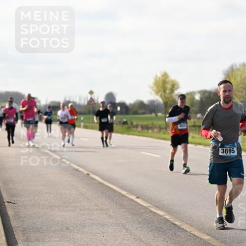 12.04.2026 - 45. Internationalen Wilhelmsburger Insellauf Dr. Thomas Lammeyer http://msf.ph/oto/9445037 12.04.2026 10:21:00 Laufen 3695 meine-sportfotos.de