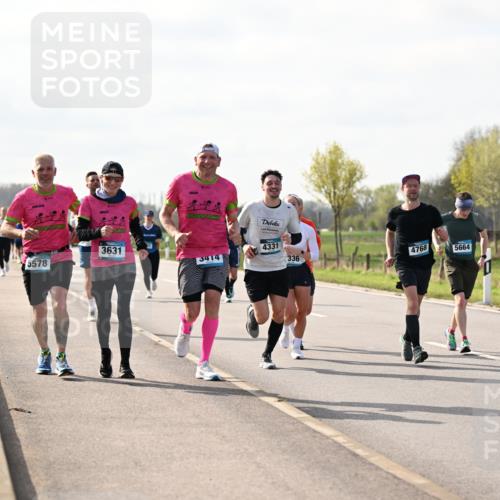 12.04.2026 - 45. Internationalen Wilhelmsburger Insellauf Dr. Thomas Lammeyer http://msf.ph/oto/9445055 12.04.2026 10:21:05 Laufen 5578, 3631, 4331, 3414, 336, 4768, 5664 meine-sportfotos.de