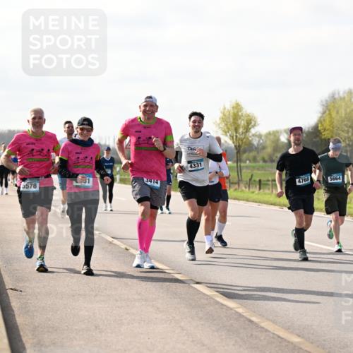 12.04.2026 - 45. Internationalen Wilhelmsburger Insellauf Dr. Thomas Lammeyer http://msf.ph/oto/9445056 12.04.2026 10:21:06 Laufen 5578, 4331, 3414, 4768, 5664 meine-sportfotos.de