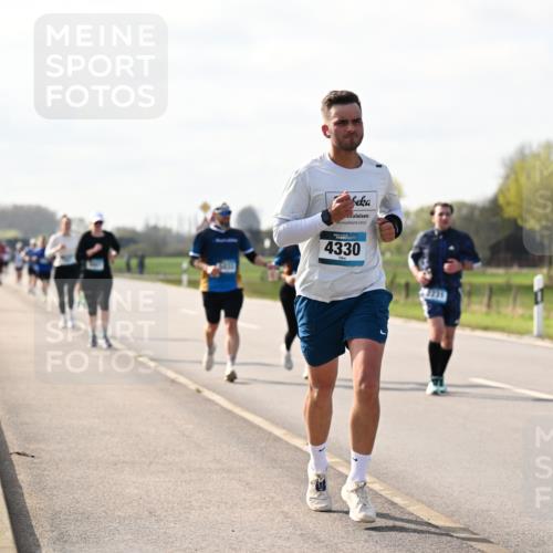 12.04.2026 - 45. Internationalen Wilhelmsburger Insellauf Dr. Thomas Lammeyer http://msf.ph/oto/9445081 12.04.2026 10:21:10 Laufen 4330 meine-sportfotos.de