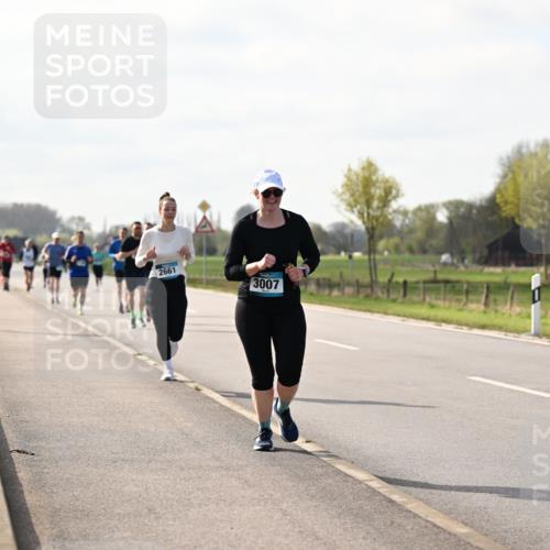 12.04.2026 - 45. Internationalen Wilhelmsburger Insellauf Dr. Thomas Lammeyer http://msf.ph/oto/9445107 12.04.2026 10:21:14 Laufen 2661, 3007, 503 meine-sportfotos.de