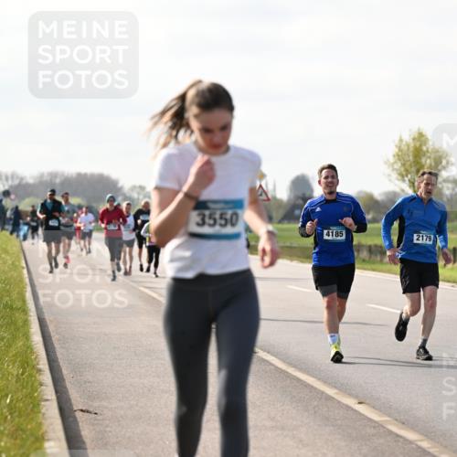 12.04.2026 - 45. Internationalen Wilhelmsburger Insellauf Dr. Thomas Lammeyer http://msf.ph/oto/9445126 12.04.2026 10:21:22 Laufen 3550, 4185, 2179, 270 meine-sportfotos.de
