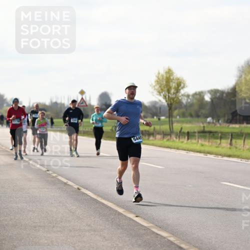 12.04.2026 - 45. Internationalen Wilhelmsburger Insellauf Dr. Thomas Lammeyer http://msf.ph/oto/9445138 12.04.2026 10:21:26 Laufen 2170, 5445, 4185 meine-sportfotos.de
